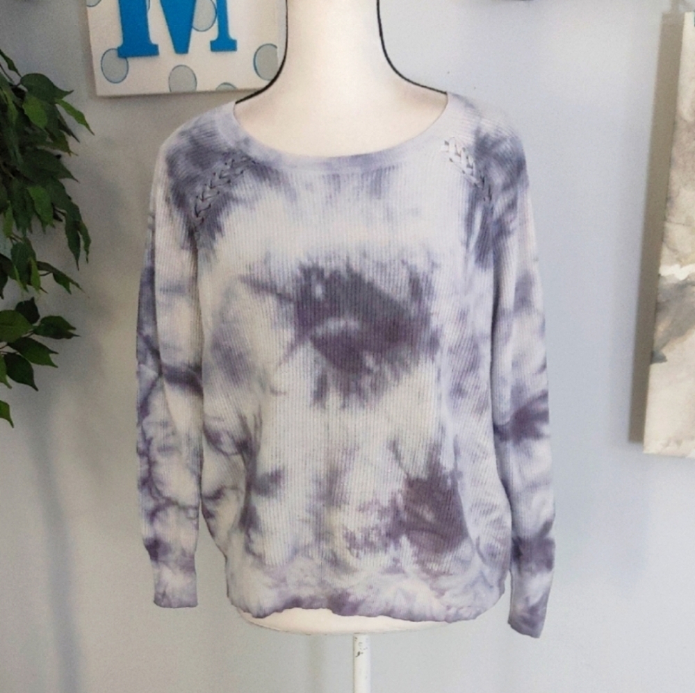 Sweater Bundle M/L!!! - Picture 5 of 7